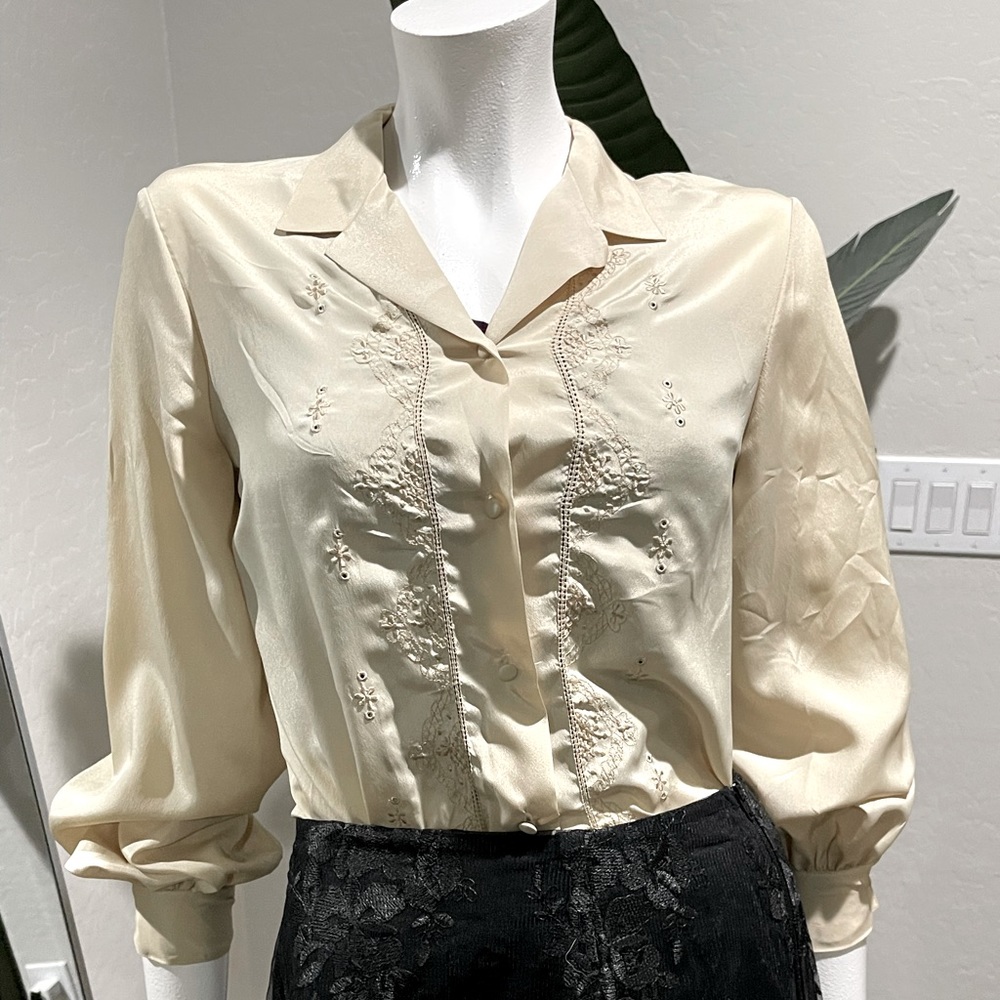 GLORIA VANDERBILT BLOUSE